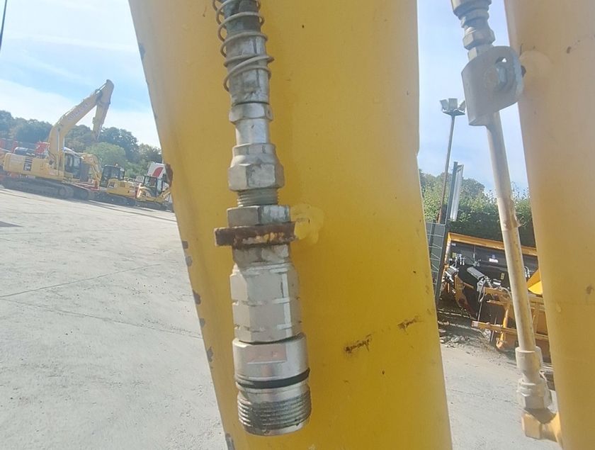 KOMATSU PC16R-3HS - 22146