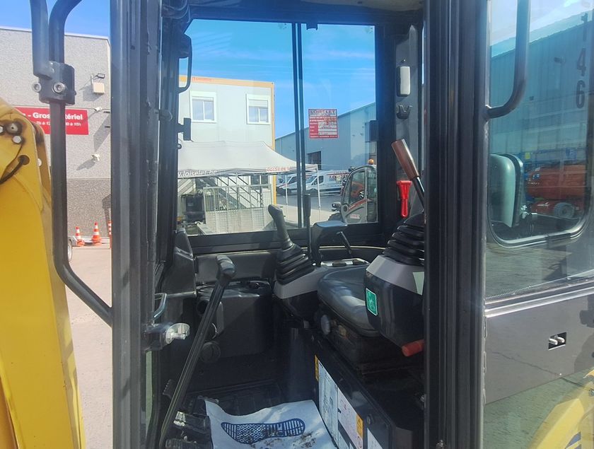 KOMATSU PC16R-3HS - 22146
