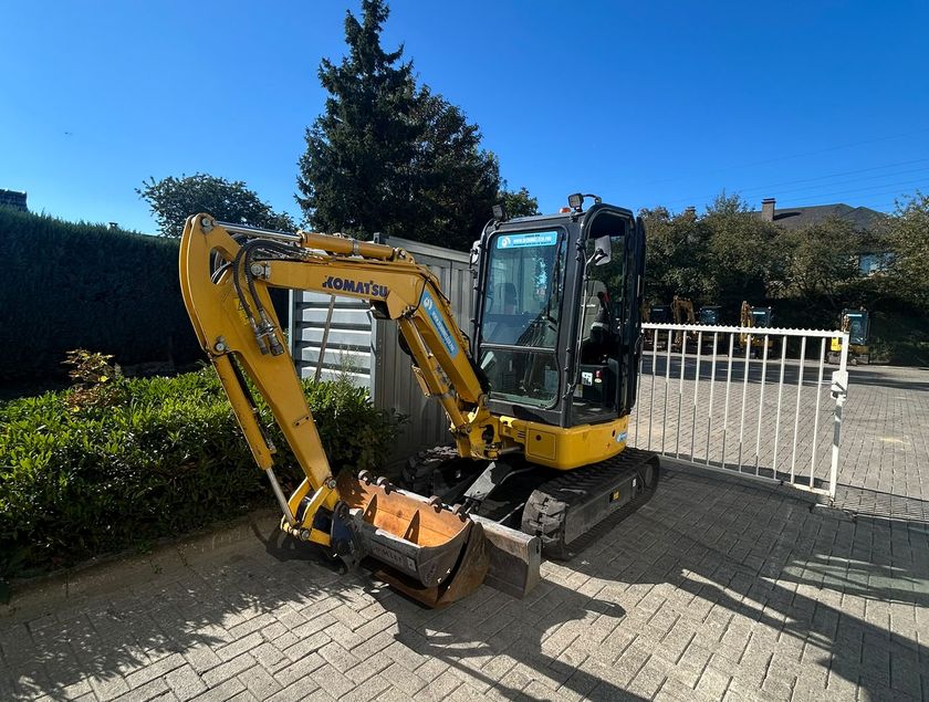 KOMATSU PC26MR-5 - 22536