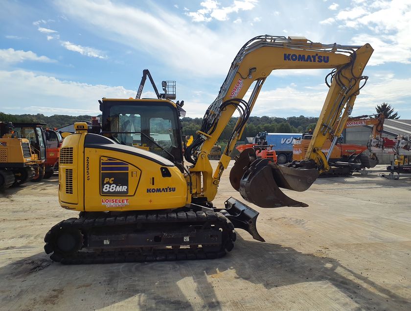 KOMATSU PC88MR-11 - 22555