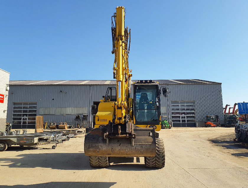 KOMATSU PW158-11 - 23824