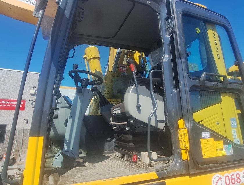 KOMATSU PW180-11EO - 23826