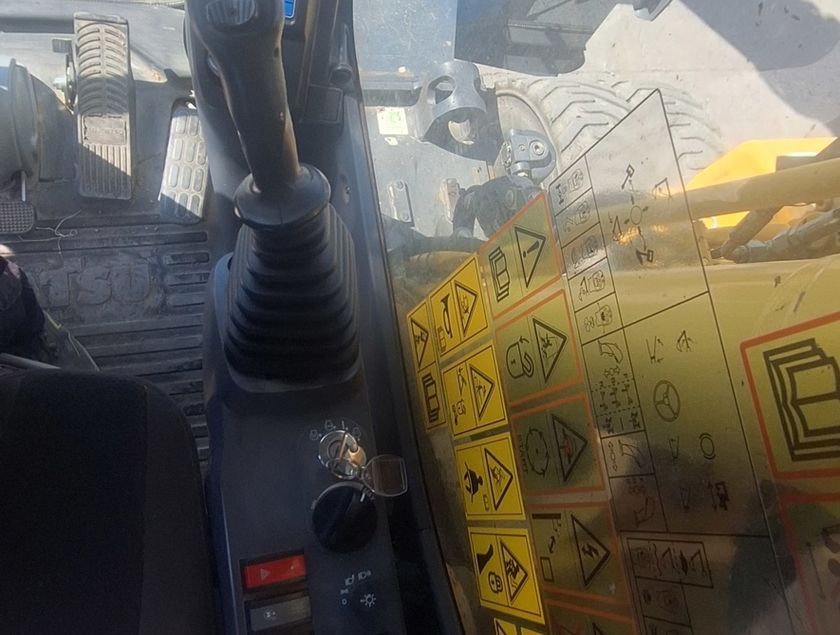 KOMATSU PW180-11EO - 23826