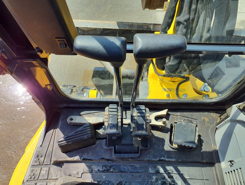 KOMATSU PC30MR-5 - 34418