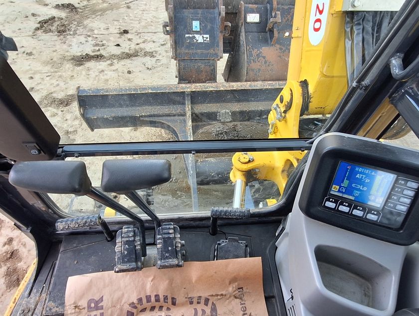 KOMATSU PC80MR-5 - 34443