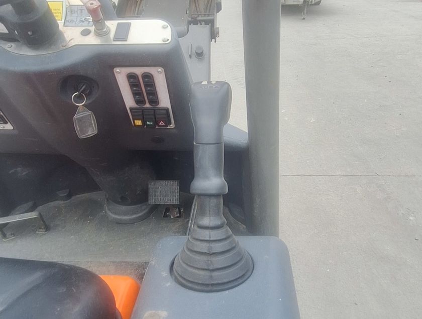 AUSA D 100 AHA - 34466