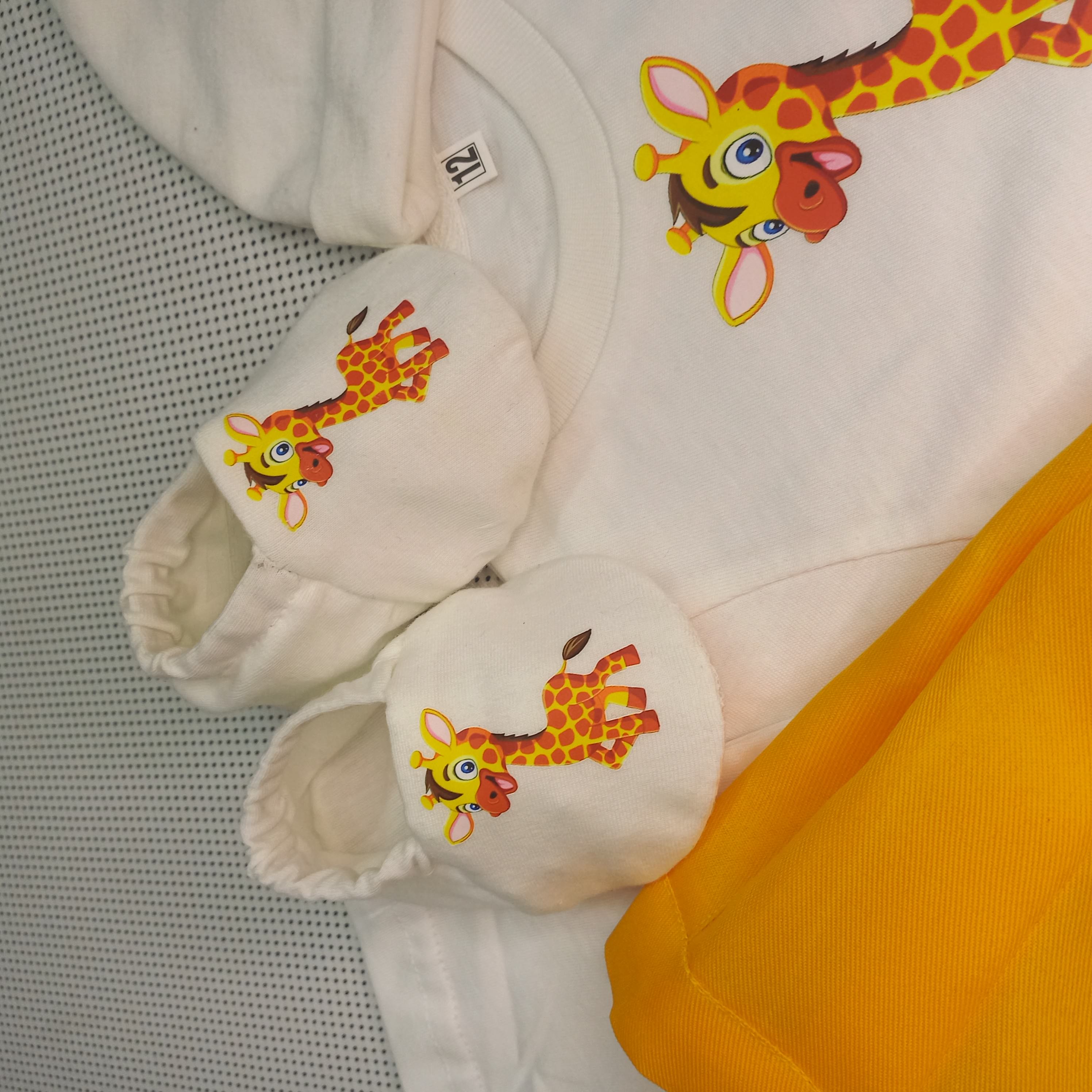 Giraffe Baby Set – handmade baby outfit, cotton set with silk pants included, made to order in Pakistan