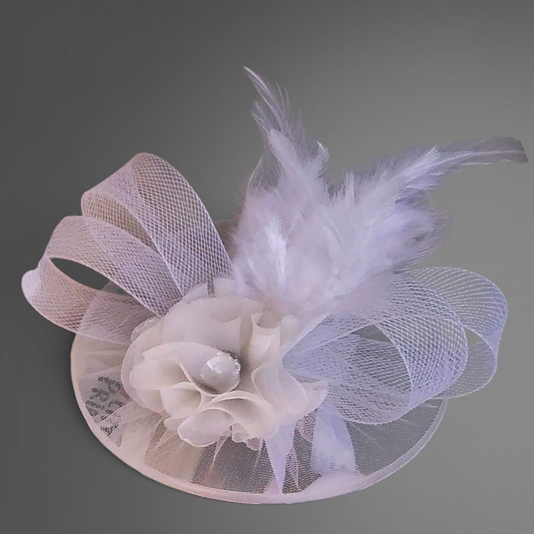 Ivory Bloom Feather Fascinator – handmade girls outfit, made to order in Pakistan