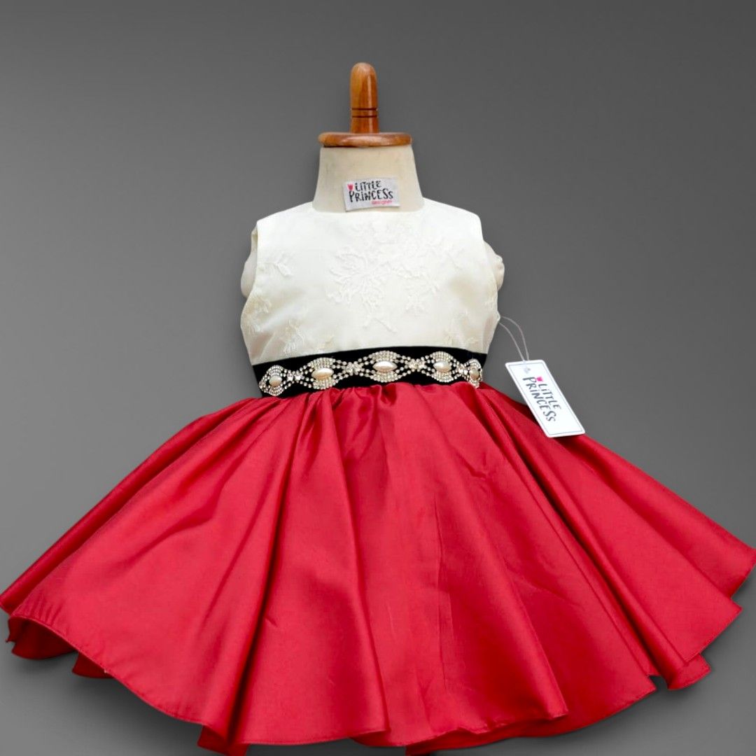 Elegant Silk Dress – handmade girls outfit, lace net body with a silk skirt, made to order in Pakistan