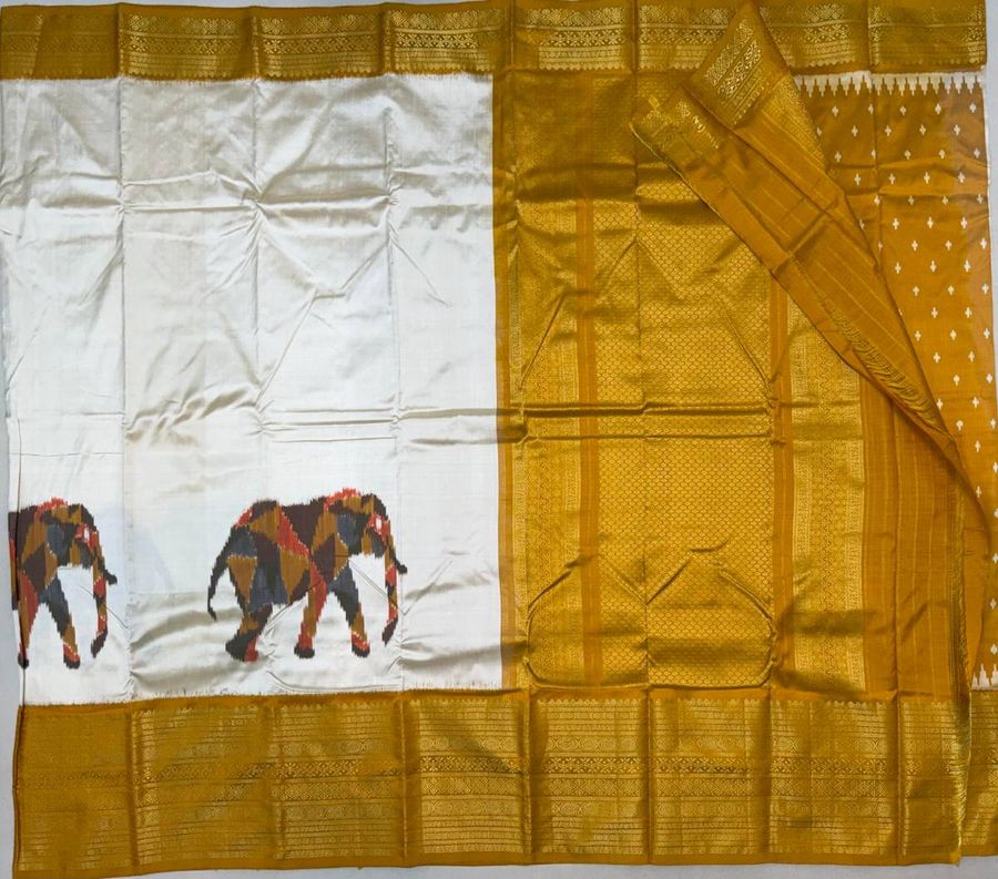 Ivory Gaja Ikat Kanchi Fusion Saree