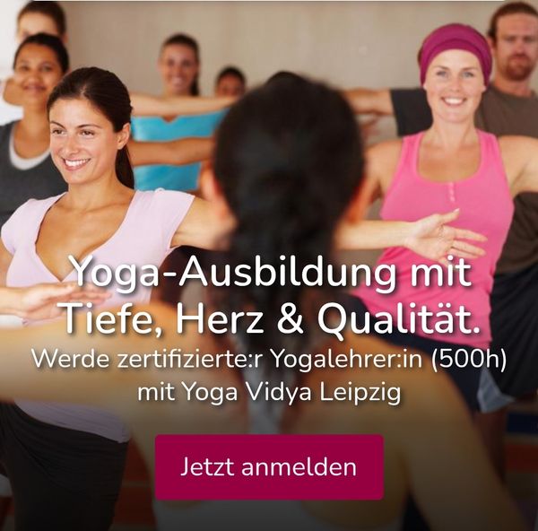 Yoga-Ausbildung mit Tiefe, Herz & Qualität. – Image 1