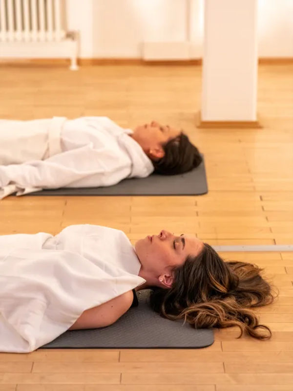 Yoga & Atemreise – Image 1