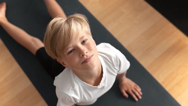 Kinder Yoga - Die Welt der Tiere – Image 1