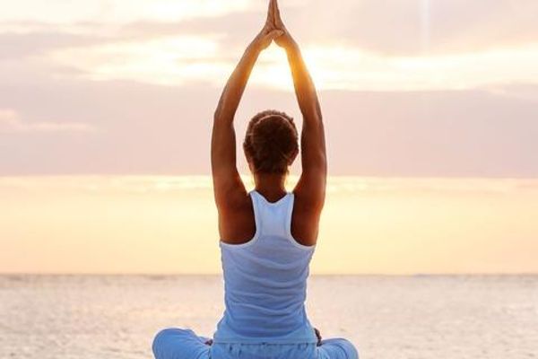 Rückenyoga und Yoga Nidra - Online Kursreihe – Image 1