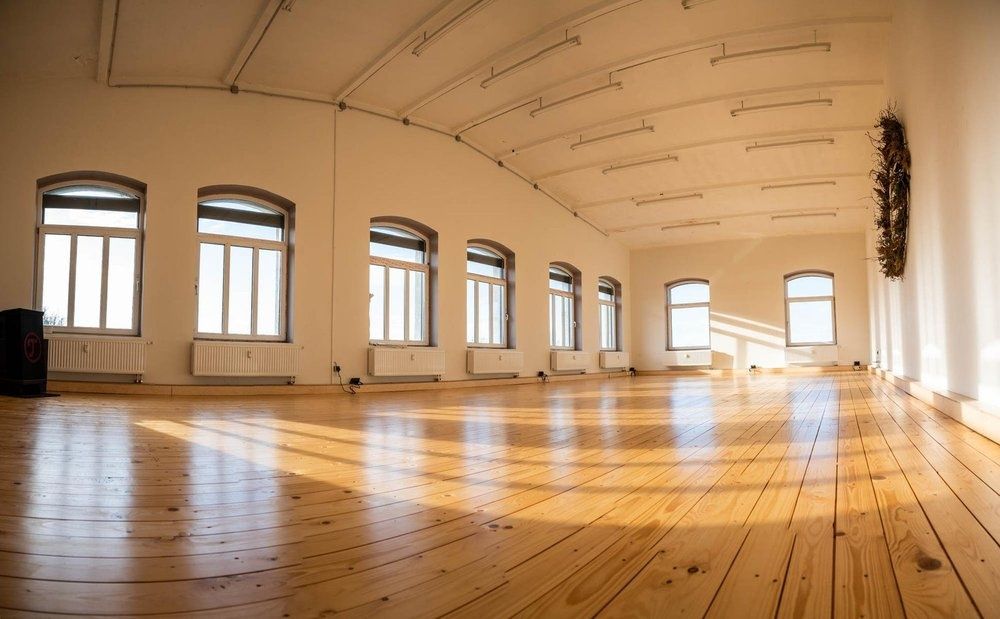 Event image for Contact Improvisation I /  Ali Schwartz 