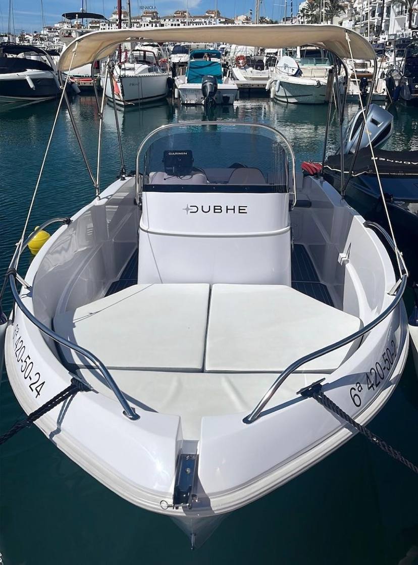 Dubhe charter yacht photo