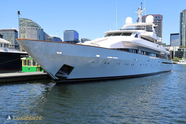 Mangusta 80 charter yacht photo