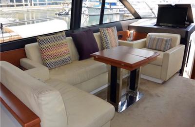 Prestige 500 charter yacht