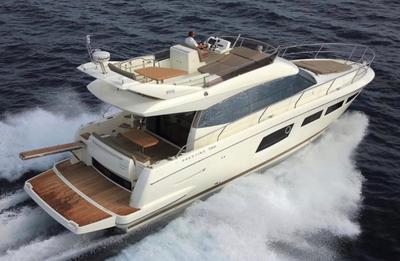 Prestige 500 charter yacht
