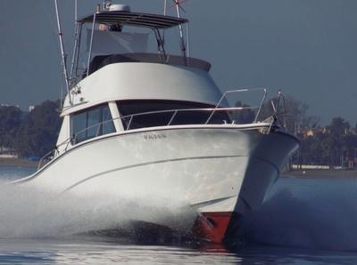 Red Tide charter yacht photo