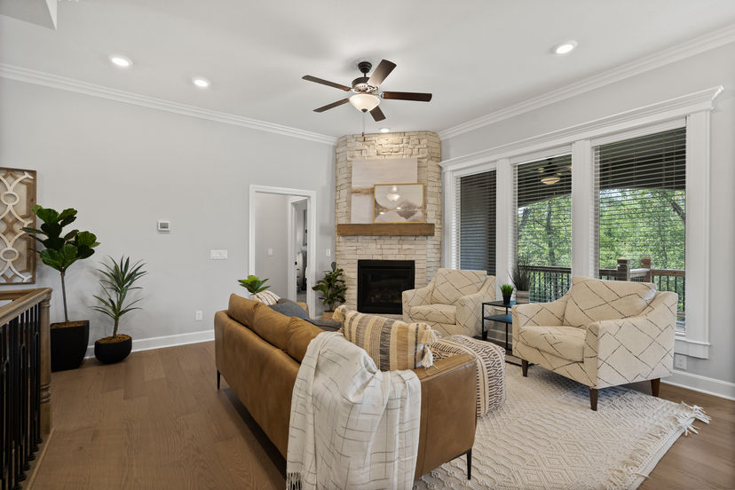 Summit Homes — 2005 NW Ashurst Dr