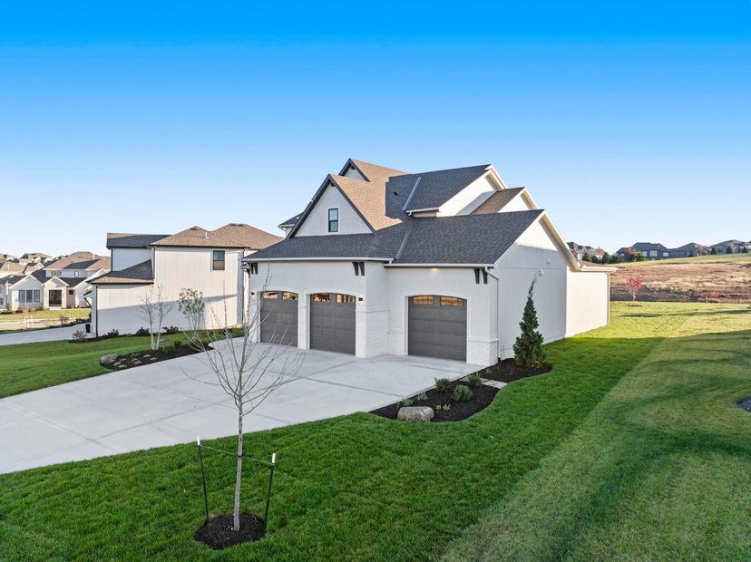 SAB Construction, LLC — 3105 NW Berkebile Ln
