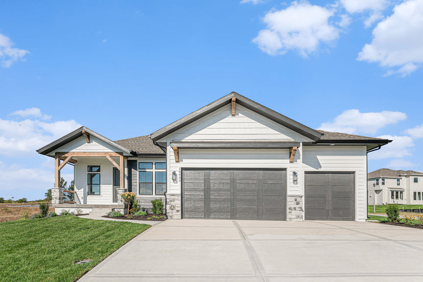 Lamendola Custom Homes LLC — 18400 Monrovia St