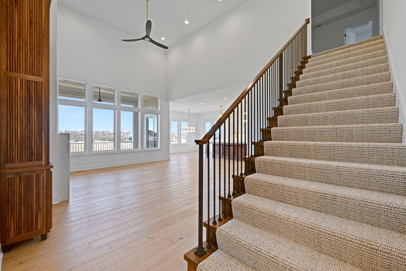 Roeser Homes — 17308 Earnshaw St