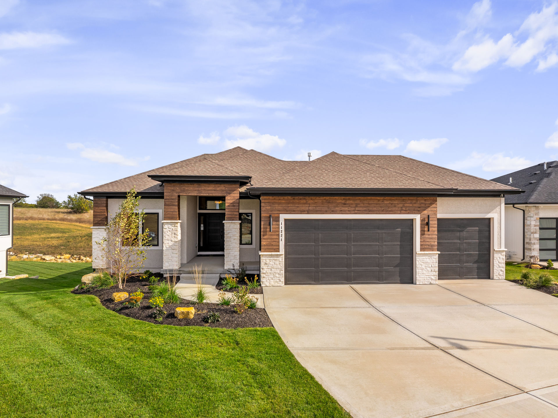 Crestwood Custom Homes — 11221 S Sunray Dr