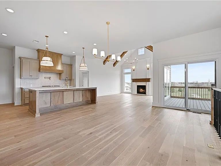 Chapel Hill Villas — 13431 W 174th Ter