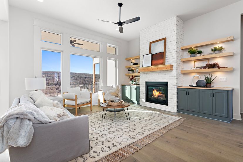 Dreams & Design Building — 6624 Belmont Dr