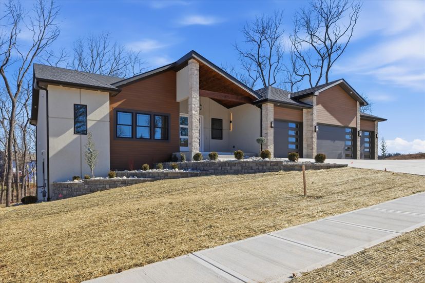 Maderos Property LLC  — 5301 N 104th St