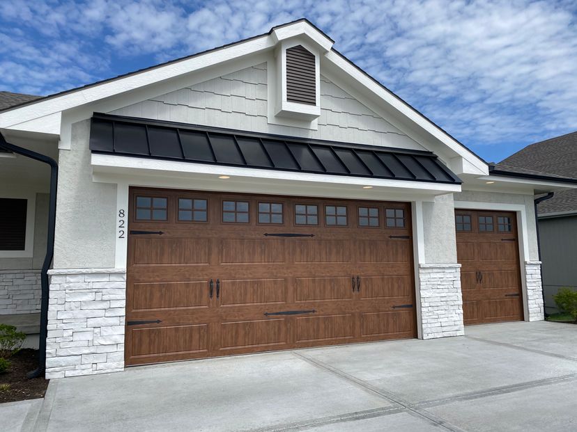 Signature Builders KC, LLC — 822 Bridgeshire Drive