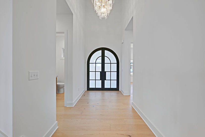 Roeser Homes — 17308 Earnshaw St