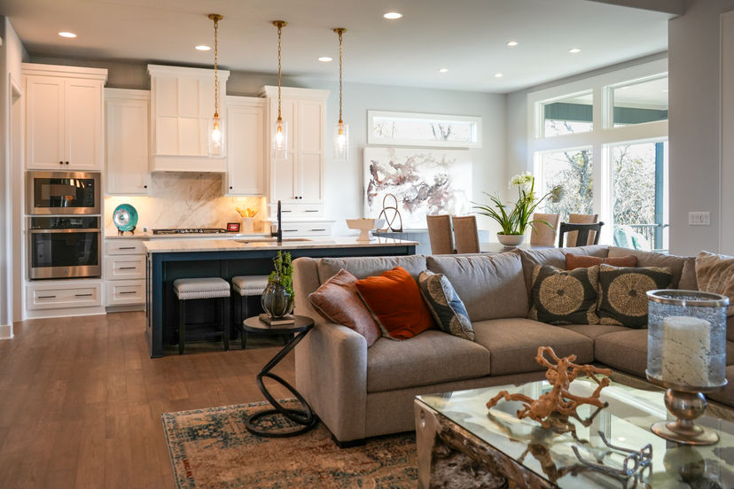 Don Julian Builders, Inc. — 9301 W 168th St