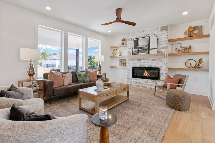 Titan Custom Homes — 2700 NE Crestview St
