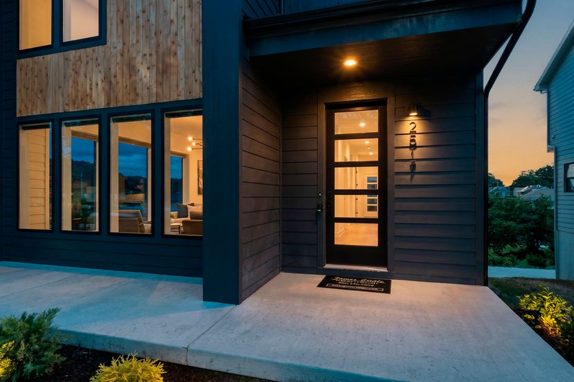 James Engle Custom Homes — 2517 Forest Ave