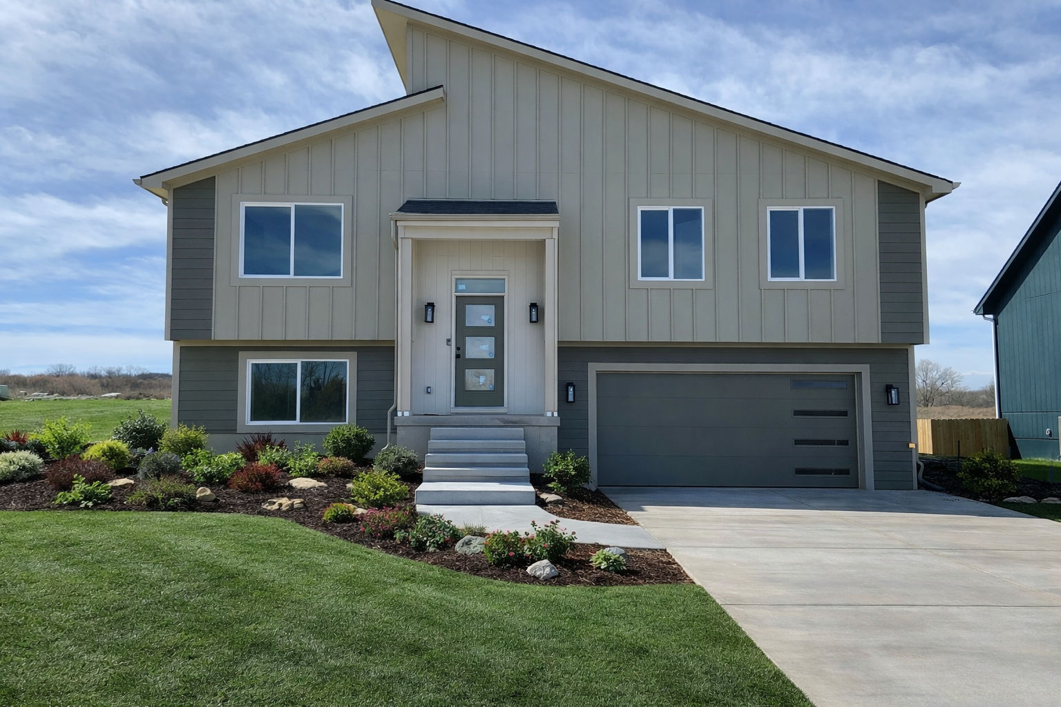Graham Construction Company — 2112 SE Oak Ridge Dr
