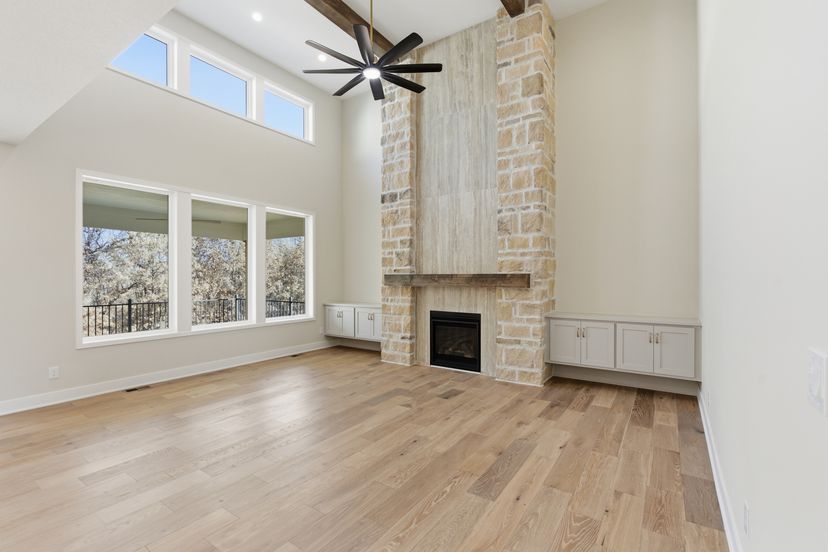 816 Building Company  — 8364 NE 77th St