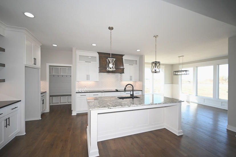 McBee Custom Homes — 801 SE Major Rd