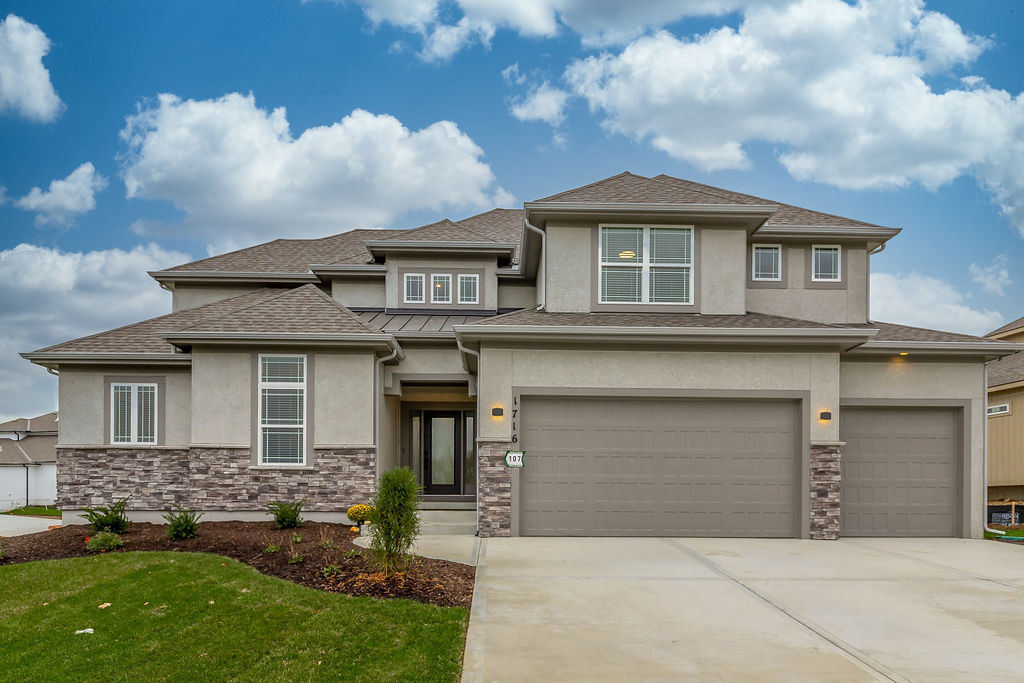 New Mark Homes KC — 10514 N Hawthorne Ave