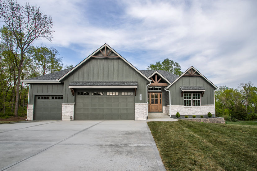 Top Shelf Home Builders — 1601 SW Stonewall Dr