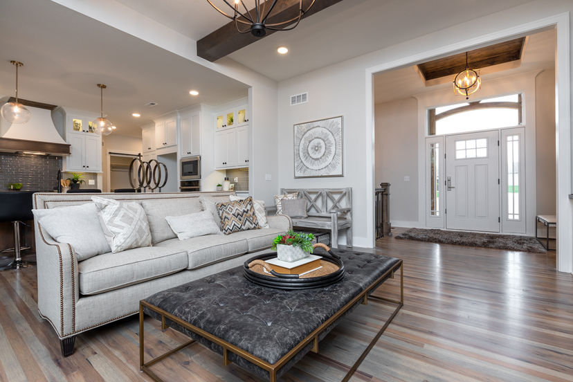 John Shilt Homes, Inc. — 7042 N London Ave.