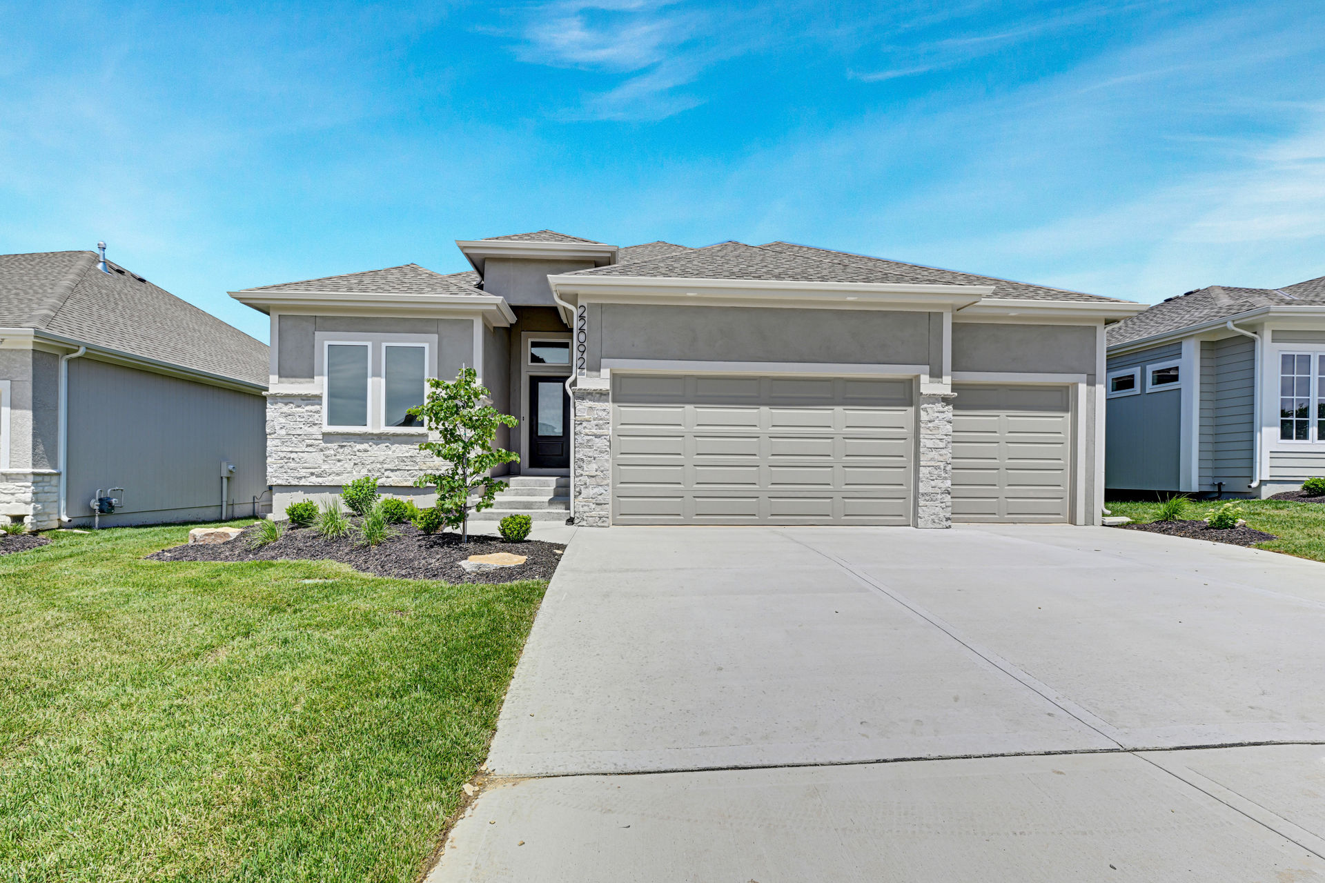 Roeser Homes — 22092 W 94th Ter