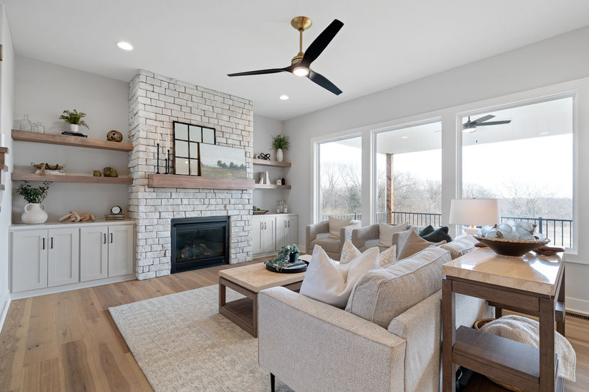 Pauli Homes — 14271 S Houston St