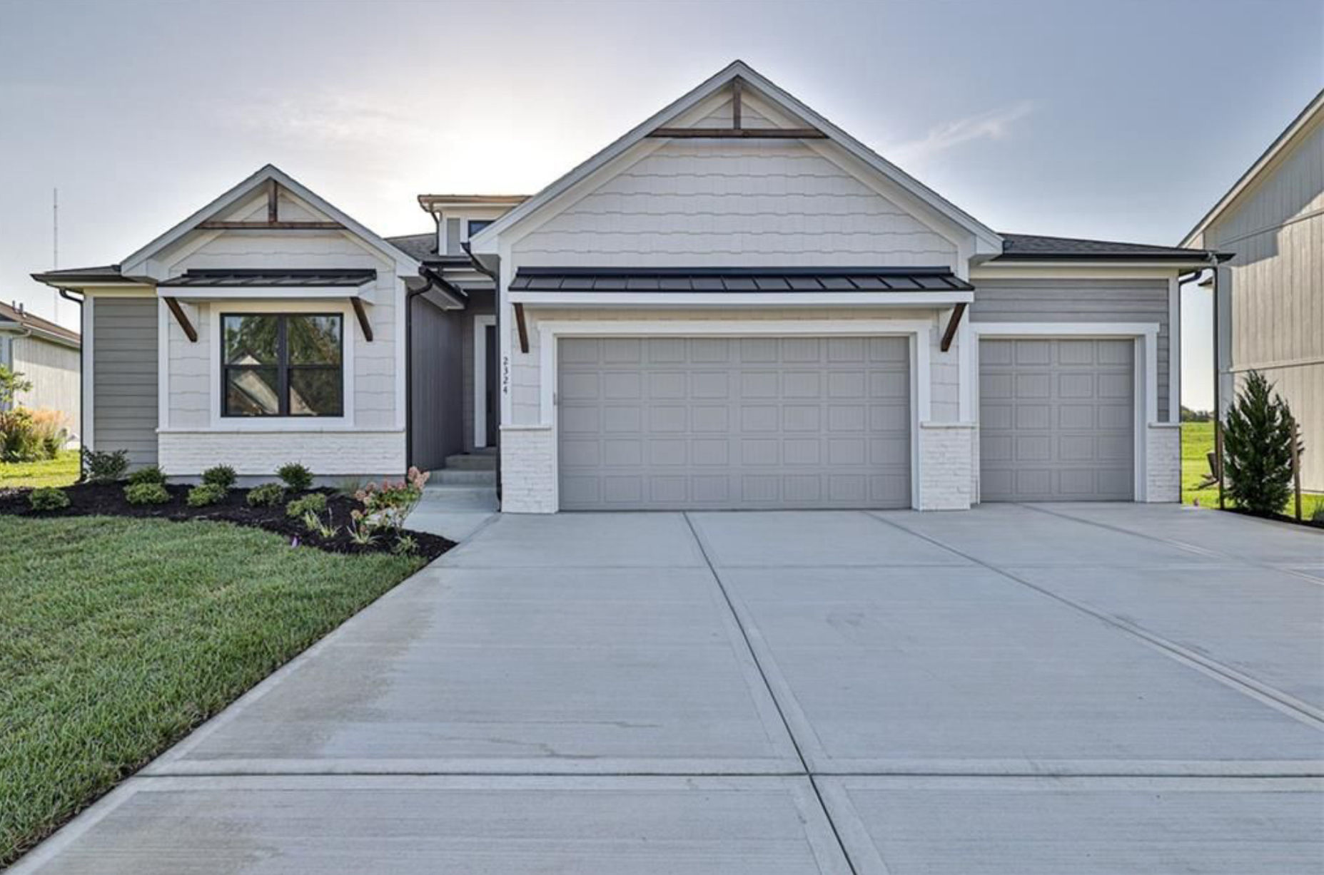 B&B Custom Homes — 2372 NE Skopelos Ct
