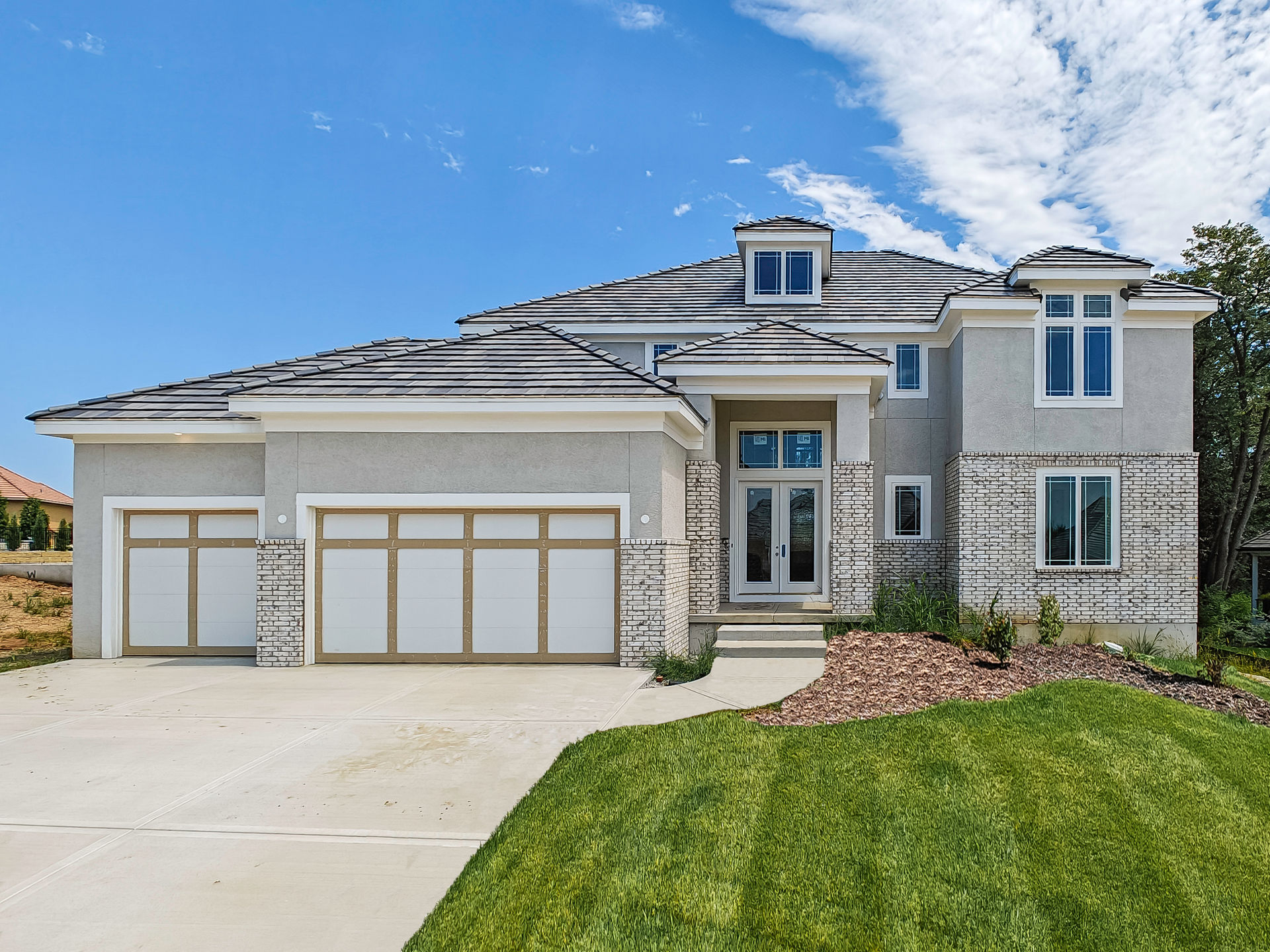 Don Julian Builders, Inc. — 5903 N Lucerne Ave