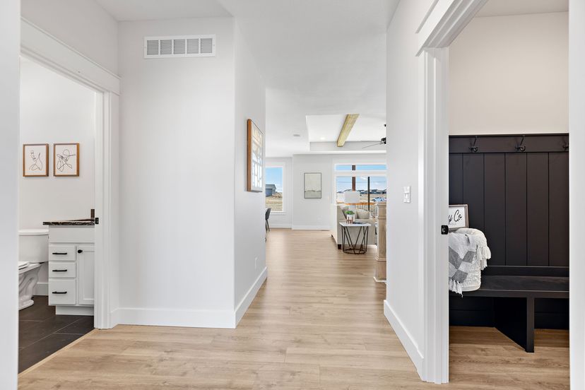 Drippé Homes Inc — 18811 Theden St