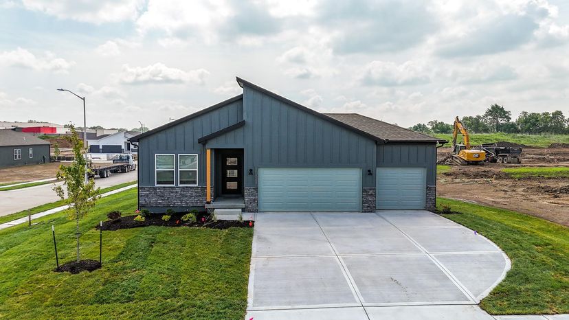 Summit Homes — 10523 N Jarboe St