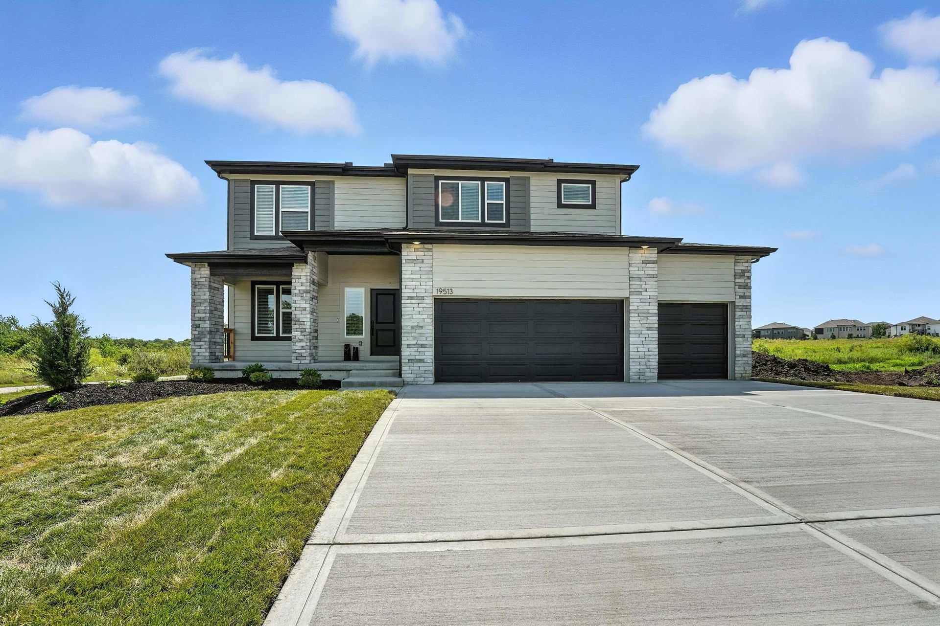 Summit Homes — 19513 Barstow Cir